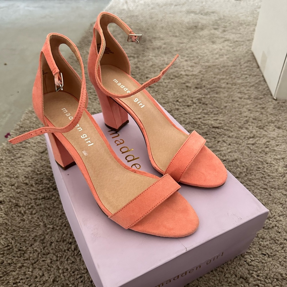NWT Madden Girl sandals